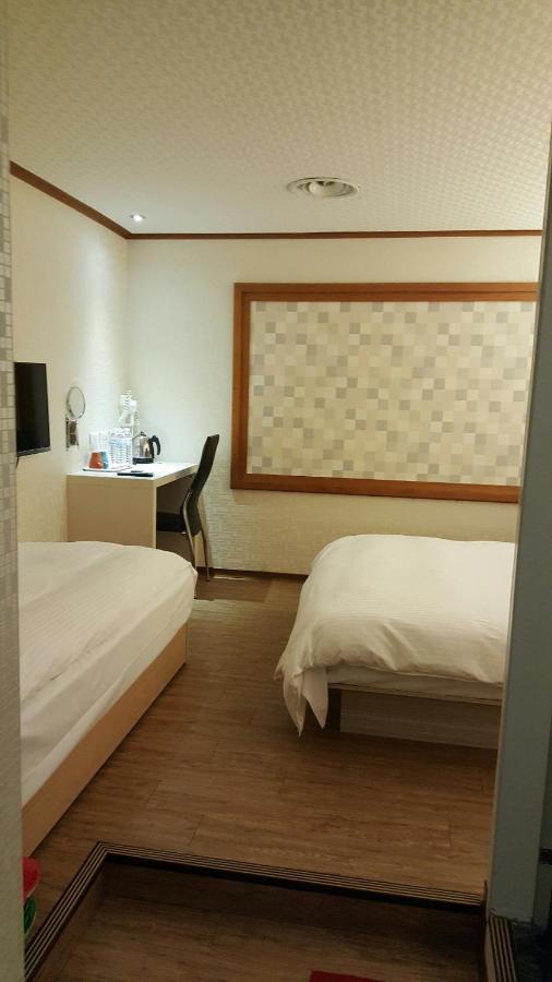 Honey Hotel Taipei